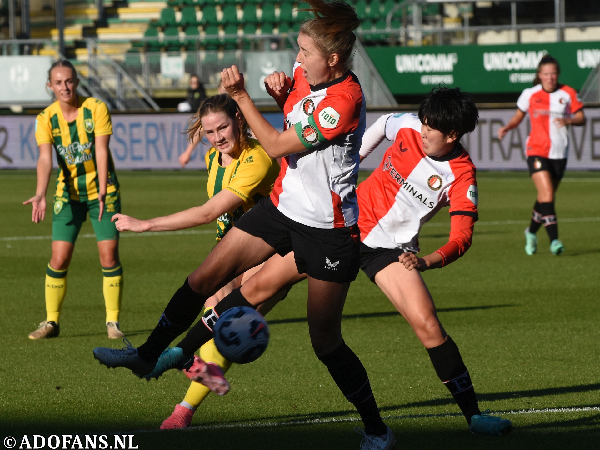 Vrouwen voetbal ADO Den Haag Feyenoord 