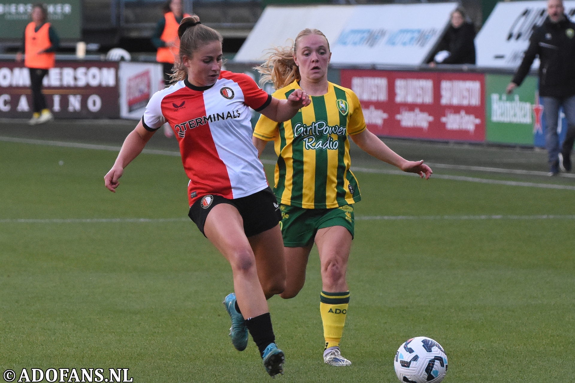 Vrouwen voetbal ADO Den Haag Feyenoord 